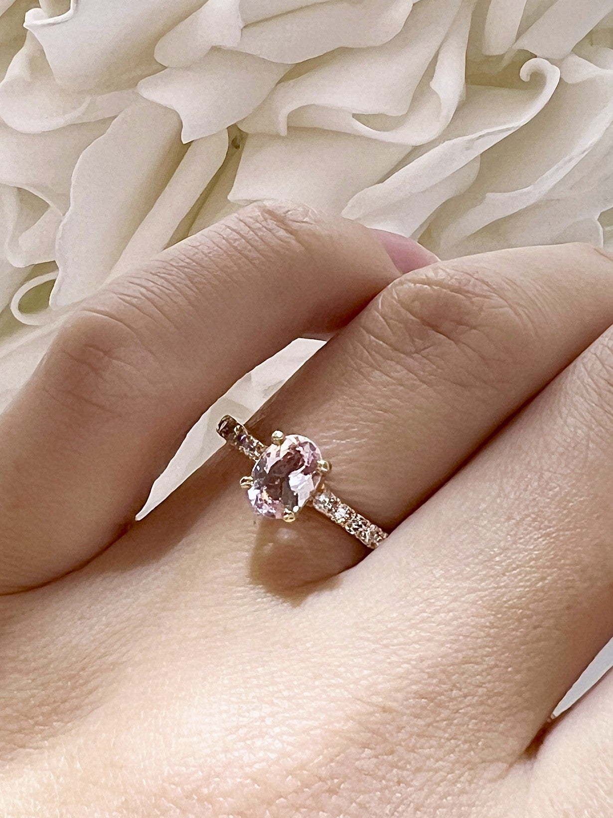 Vintage Oval Morganite and Diamond Ring | 14k Rose Gold