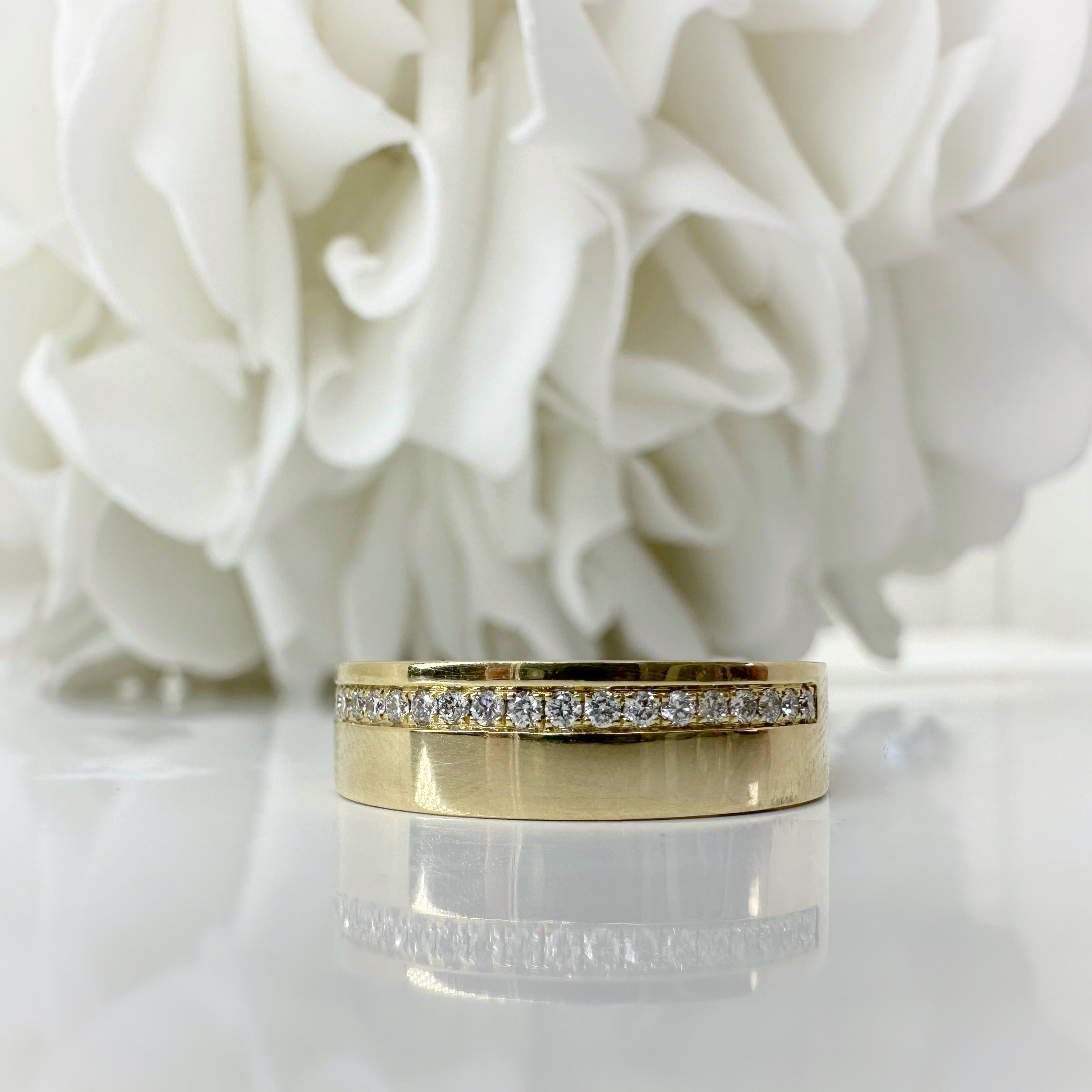 Offset Row Diamond Band | 14k Yellow Gold