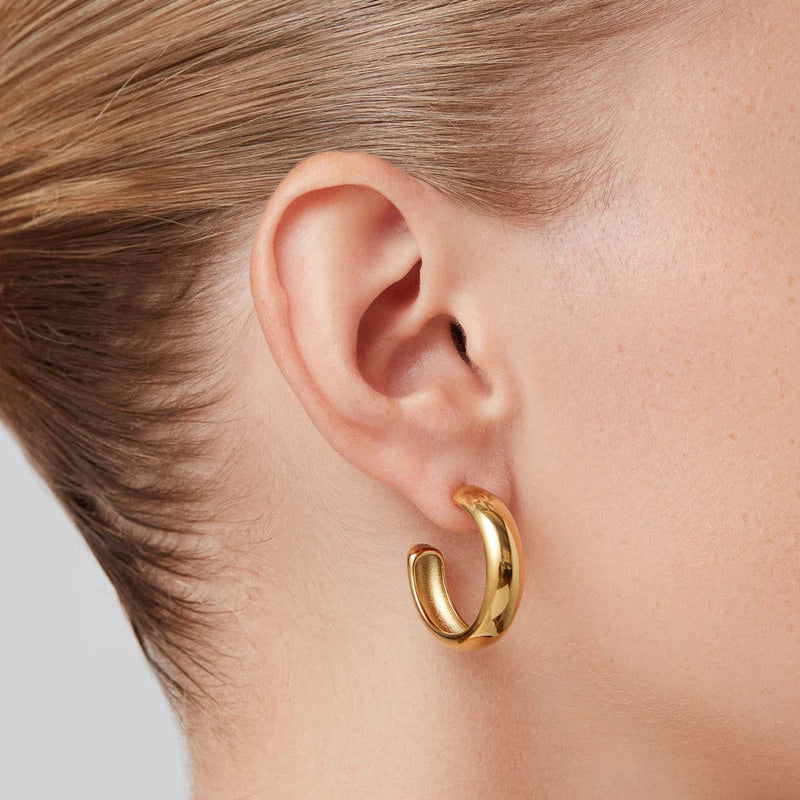 Jenny Bird Staple Hoop Earrings in Medium | Gold Plated