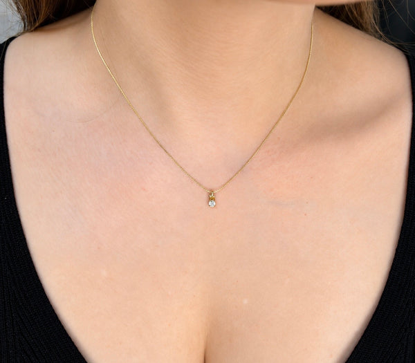 0.21 Carat Round Brilliant Natural Diamond Pendant | 10K Yellow Gold