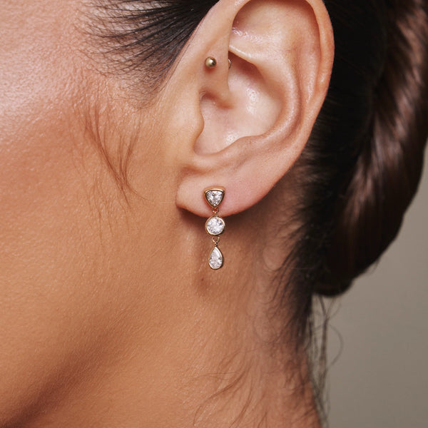 Lili Claspe Eraz Studs | Gold Plated