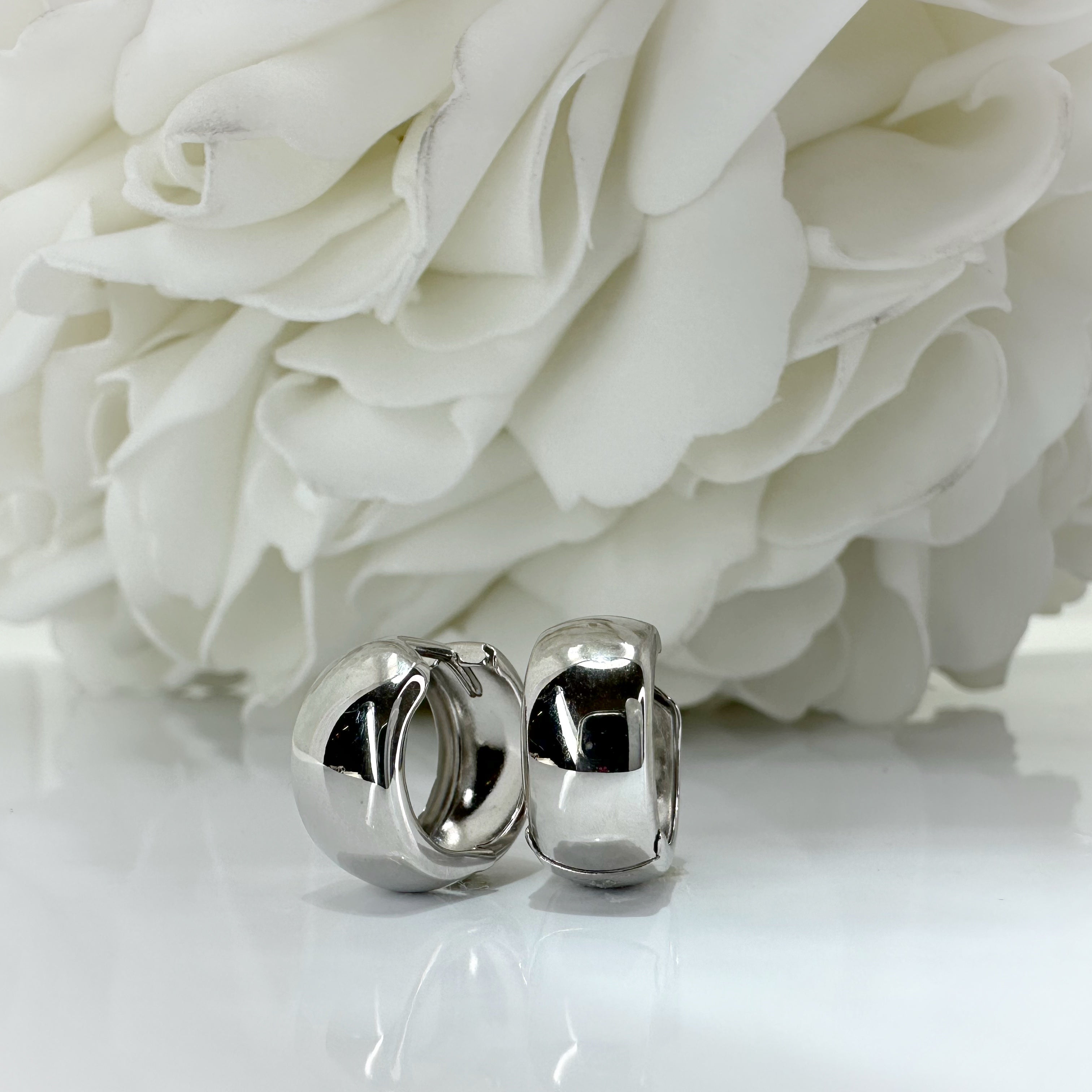 Wide Width Hinged Huggie Hoop Earrings | 10k White Gold