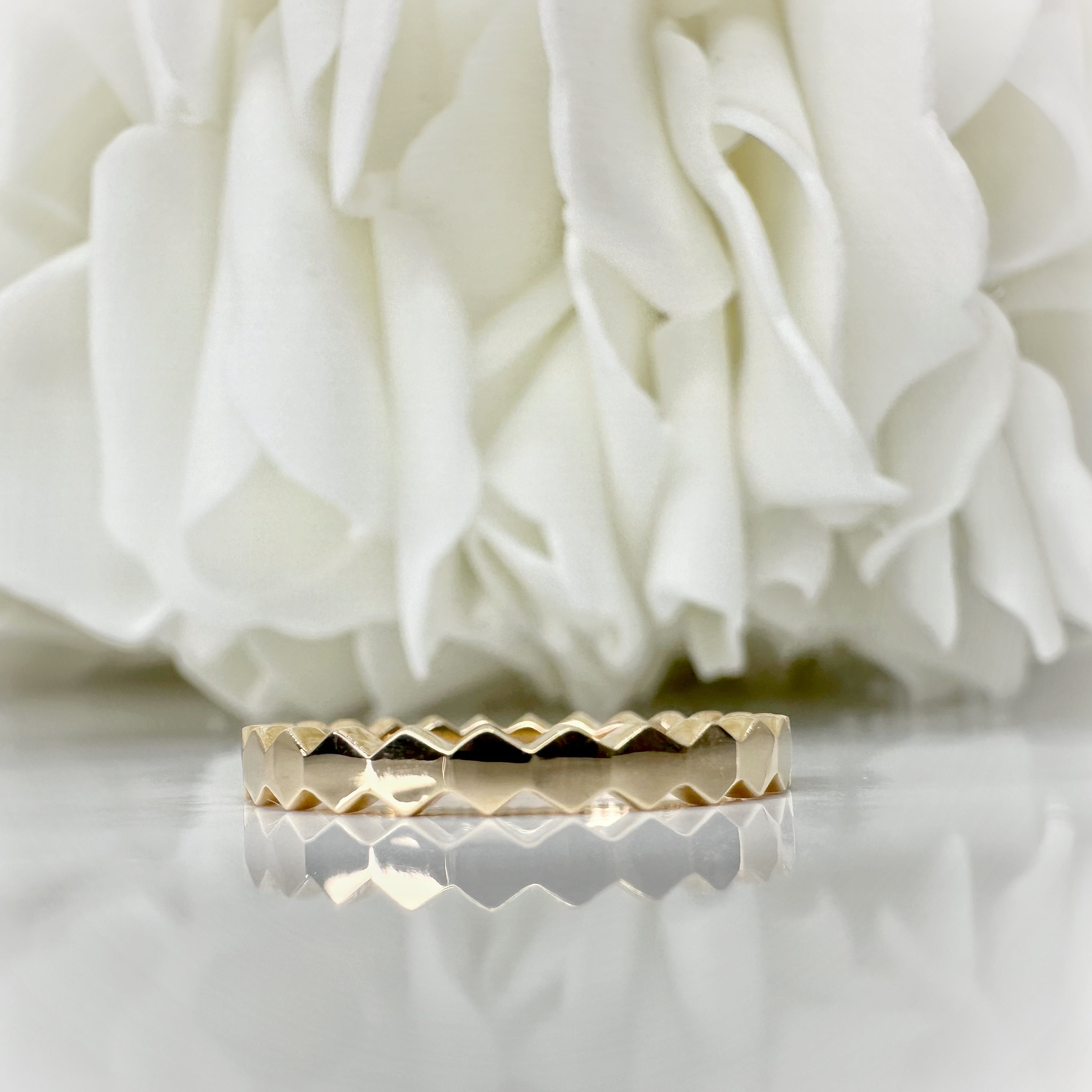 Custom Design Honeycomb Style Band | 10K Yellow Gold