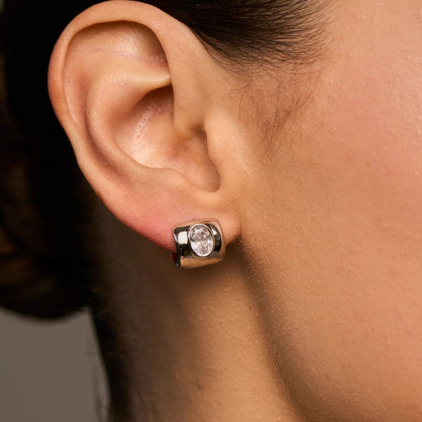 Lili Claspe Lustre Hoops | Silver Plated