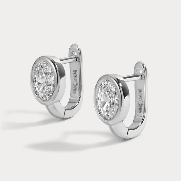 Lili Claspe Rhea Oval Huggies | Silver Plated