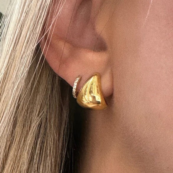 Leah Alexandra Petite Claw Hoops | Gold Vermeil