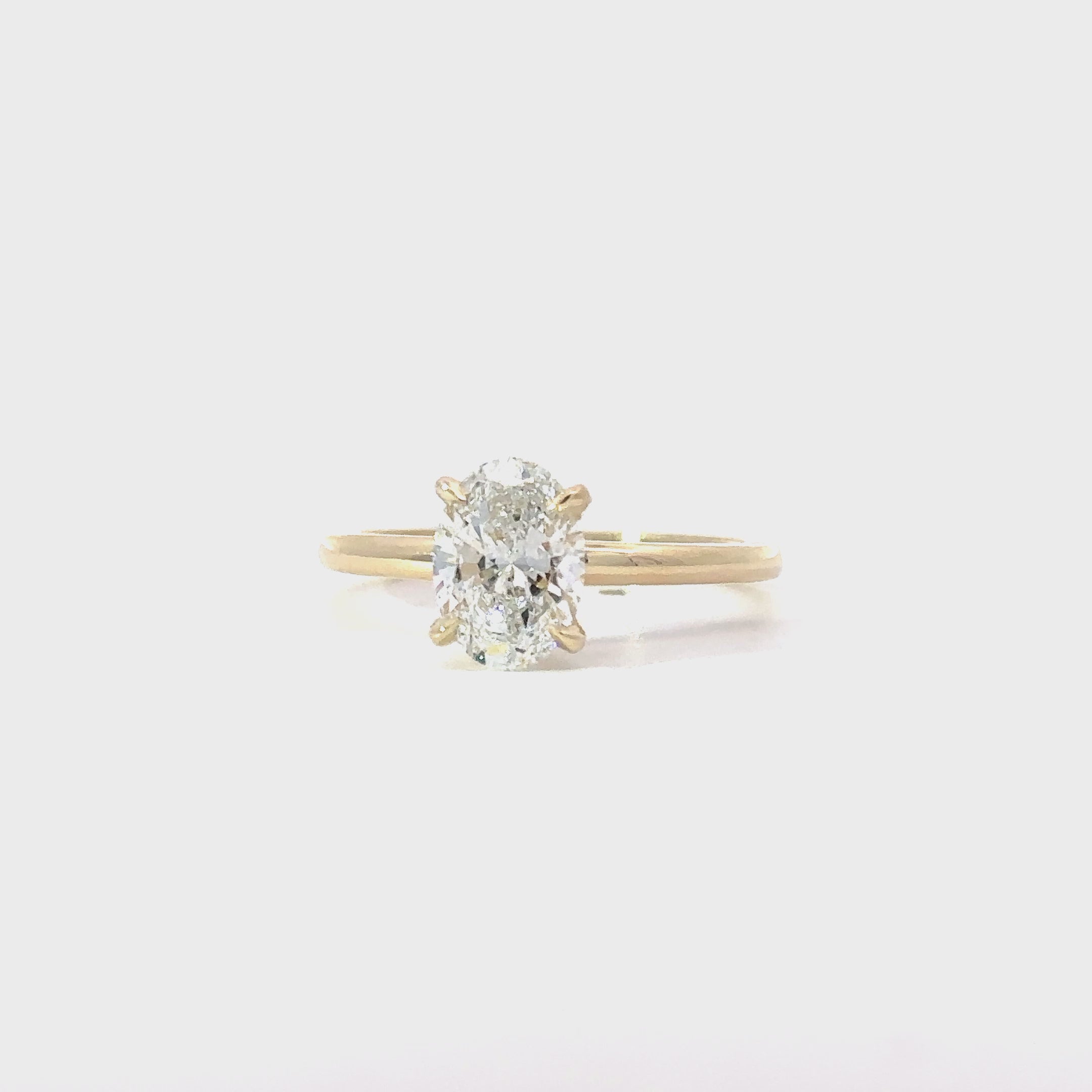14ky - 1.24c oval lab grown Engagement ring
