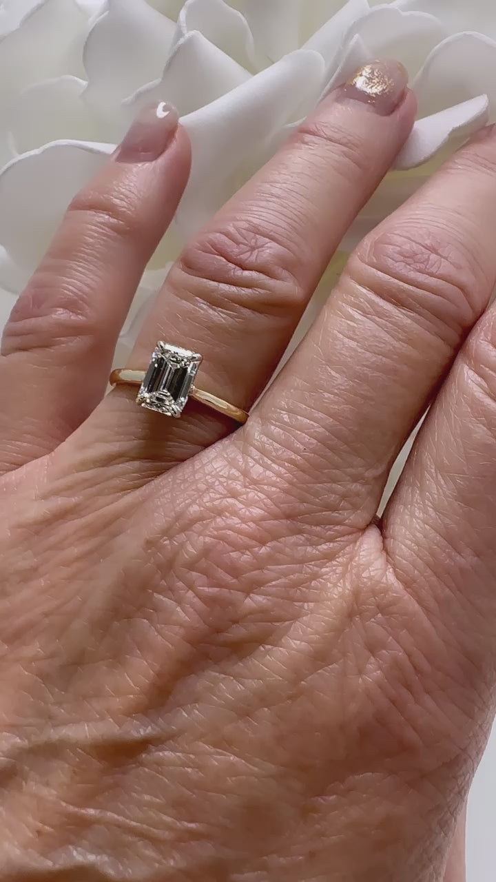 14kY/W 1.50 carat Lab Grown Diamond Engagement Ring
