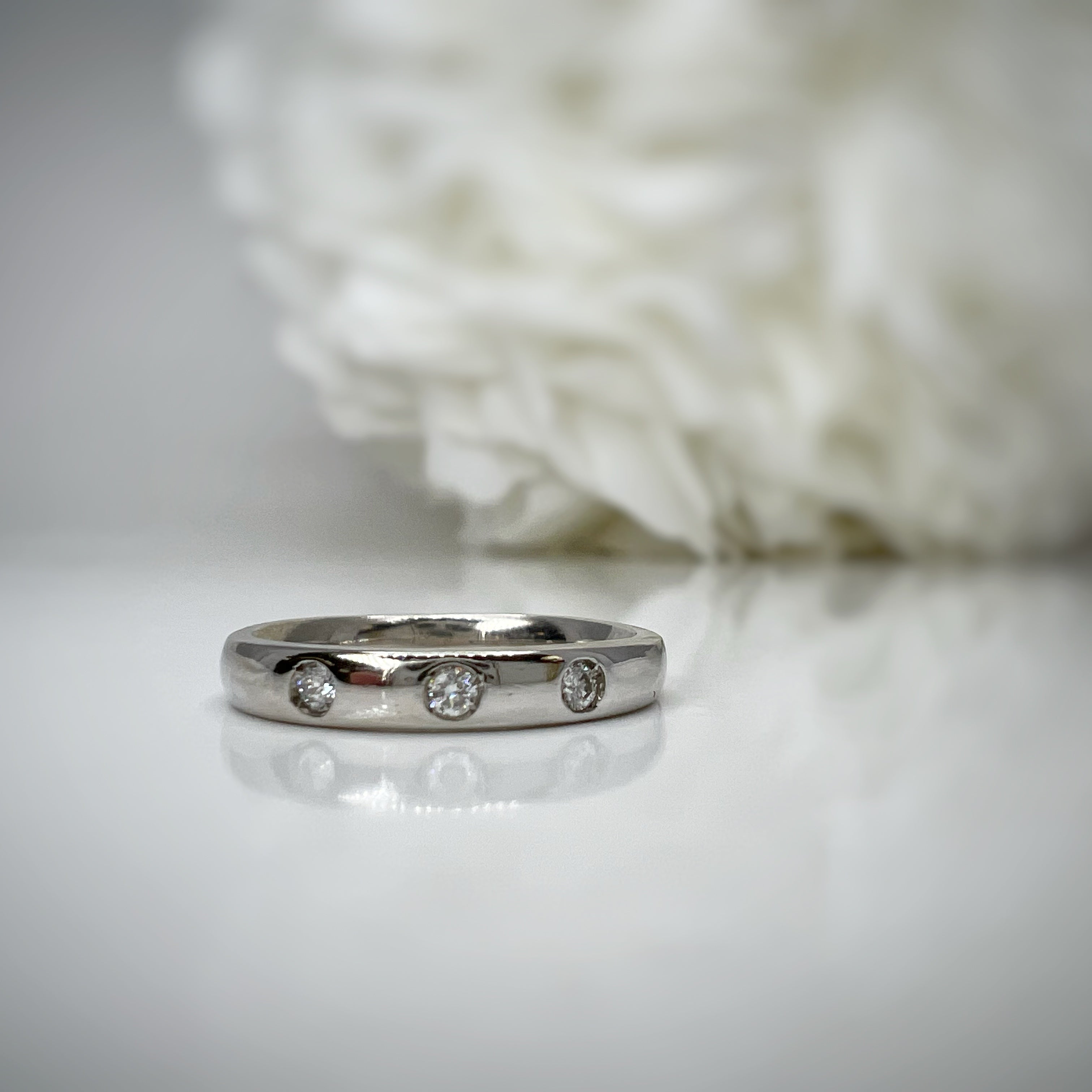 Vintage 14kw 3 gypsy set diamond ring