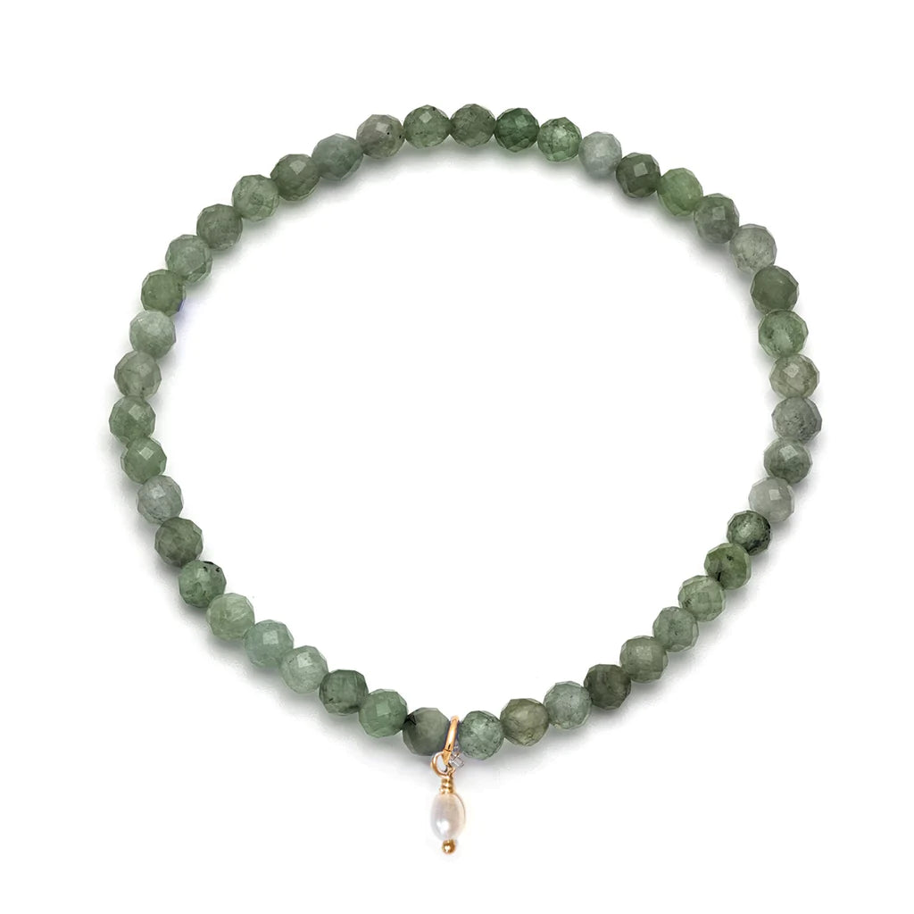 Leah Alexandra- Socialmini | green apatite